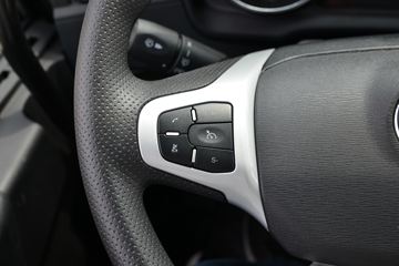 �������ó� ���KR 300���� 4X2 ǣ����(����)ͼƬ