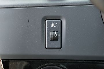 �������ó� ���KR 300���� 4X2 ǣ����(����)ͼƬ