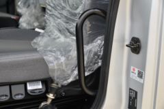 东风商用车 新天龙KC重卡 385马力 8X4 6.2米自卸车(国六)