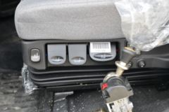 东风商用车 新天龙KC重卡 385马力 8X4 6.2米自卸车(国六)