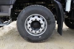 东风商用车 新天龙KC重卡 385马力 8X4 6.2米自卸车(国六)