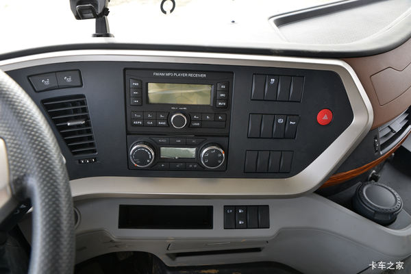 优惠3万 阜阳东贸君腾天龙旗舰KX载货车火热促销中