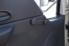 江铃 顺达小卡 致富版普通款 122马力 3.7米单排栏板轻卡(国六)(JX1041TCF26)