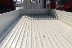 江铃 顺达小卡 致富版普通款 122马力 3.7米单排栏板轻卡(国六)(JX1041TCF26)