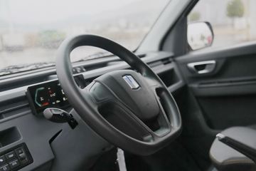 Զ�� ����V6E 3T 2.8�״��綯��ջ���38.64kWhͼƬ
