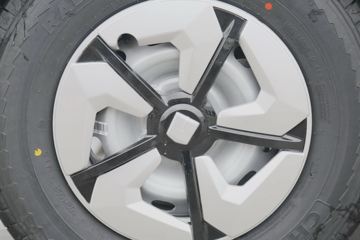 Զ�� ����V6E 3T 2.8�״��綯��ջ���38.64kWhͼƬ