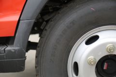 中国重汽HOWO 追梦 130马力 4.15米单排栏板轻卡(速比4.875)(ZZ1047F3215F145)