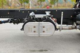 东风天锦VR&nbsp;电源车底盘图片