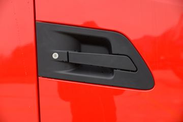 �������ó� ���KR ��Ӣ�� 210���� 4X2 6.8�������ػ���(����)(ƽ��)ͼƬ