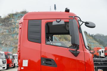 �������ó� ���KR ��Ӣ�� 210���� 4X2 6.8�������ػ���(����)(ƽ��)ͼƬ