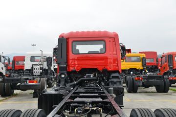�������ó� ���KR ��Ӣ�� 210���� 4X2 6.8�������ػ���(����)(ƽ��)ͼƬ