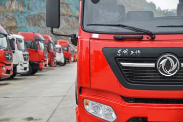 �������ó� ���KR ��Ӣ�� 210���� 4X2 6.8�������ػ���(����)(ƽ��)ͼƬ
