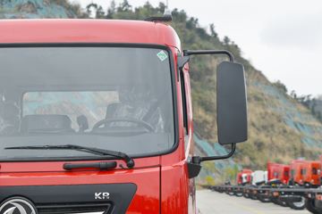 �������ó� ���KR ��Ӣ�� 210���� 4X2 6.8�������ػ���(����)(ƽ��)ͼƬ