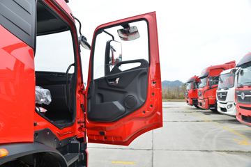 �������ó� ���KR ��Ӣ�� 210���� 4X2 6.8�������ػ���(����)(ƽ��)ͼƬ