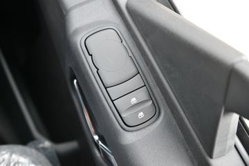 �������ó� ���KR ��Ӣ�� 210���� 4X2 6.8�������ػ���(����)(ƽ��)ͼƬ