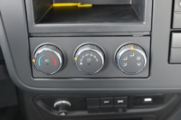 �������ó� ���KR ��Ӣ�� 210���� 4X2 6.8�������ػ���(����)(ƽ��)ͼƬ