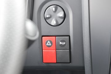 �������ó� ���KR ��Ӣ�� 210���� 4X2 6.8�������ػ���(����)(ƽ��)ͼƬ