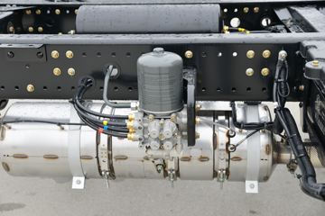 �������ó� ���KR ��Ӣ�� 210���� 4X2 6.8�������ػ���(����)(ƽ��)ͼƬ