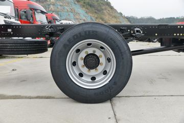 �������ó� ���KR ��Ӣ�� 210���� 4X2 6.8�������ػ���(����)(ƽ��)ͼƬ