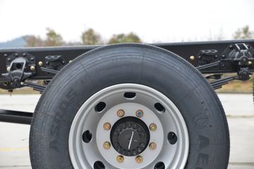 �������ó� ���KR ��Ӣ�� 210���� 4X2 6.8�������ػ���(����)(ƽ��)ͼƬ