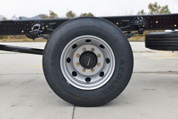 �������ó� ���KR ��Ӣ�� 210���� 4X2 6.8�������ػ���(����)(ƽ��)ͼƬ