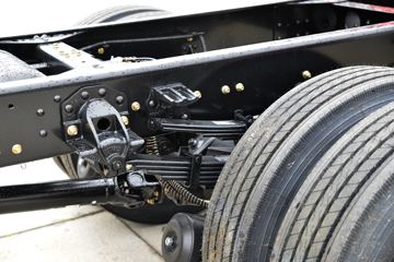�������ó� ���KR ��Ӣ�� 210���� 4X2 6.8�������ػ���(����)(ƽ��)ͼƬ