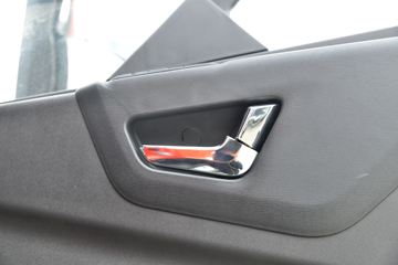 �������ó� ���KR ��Ӣ�� 210���� 4X2 6.8�������ػ���(����)(�߶�)ͼƬ