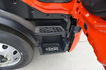 �������ó� ���KR ��Ӣ�� 210���� 4X2 6.8�������ػ���(����)(�߶�)ͼƬ
