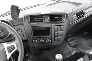 �������ó� ���KR ��Ӣ�� 210���� 4X2 6.8�������ػ���(����)(�߶�)ͼƬ