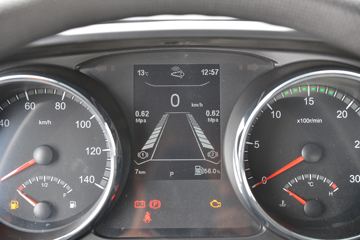 �������ó� ���KR ��Ӣ�� 210���� 4X2 6.8�������ػ���(����)(�߶�)ͼƬ