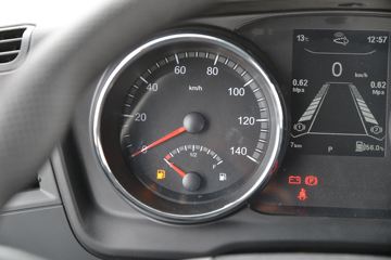 �������ó� ���KR ��Ӣ�� 210���� 4X2 6.8�������ػ���(����)(�߶�)ͼƬ