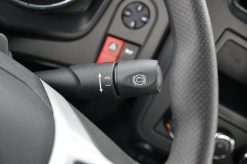 �������ó� ���KR ��Ӣ�� 210���� 4X2 6.8�������ػ���(����)(�߶�)ͼƬ