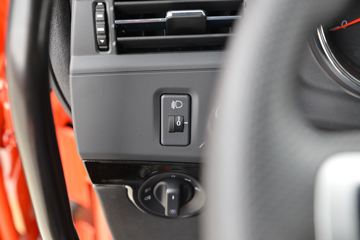 �������ó� ���KR ��Ӣ�� 210���� 4X2 6.8�������ػ���(����)(�߶�)ͼƬ