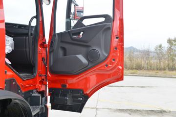 �������ó� ���KR ��Ӣ�� 300���� 6X2 6.8�������ػ���(����)ͼƬ