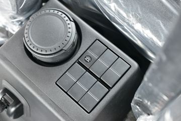 �������ó� ���KR ��Ӣ�� 300���� 6X2 6.8�������ػ���(����)ͼƬ