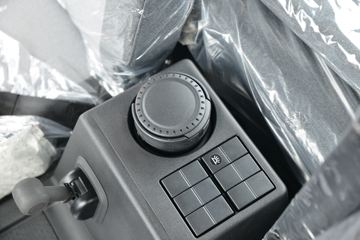 �������ó� ���KR ��Ӣ�� 300���� 6X2 6.8�������ػ���(����)ͼƬ