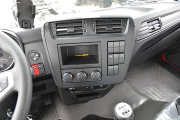 �������ó� ���KR ��Ӣ�� 300���� 6X2 6.8�������ػ���(����)ͼƬ