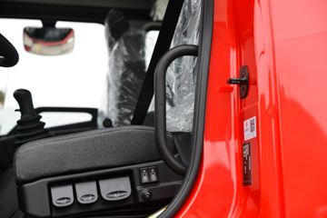 �������ó� ���KR ��Ӣ�� 300���� 6X2 6.8�������ػ���(����)ͼƬ