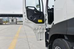 东风商用车 天龙KL重卡 430马力 4X2 牵引车(国六)(DFH4180D1)
