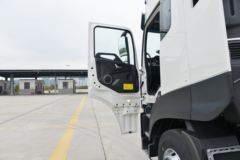 东风商用车 天龙KL重卡 430马力 4X2 牵引车(国六)(DFH4180D1)