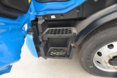 东风商用车 天锦KR 舒适版 220马力 4X2 9.8米厢式载货车(平顶)(速比4.33)(DFH5180XXYE6)