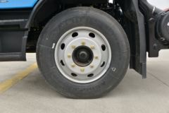 东风商用车 天锦KR 舒适版 220马力 4X2 9.8米厢式载货车(平顶)(速比4.33)(DFH5180XXYE6)