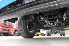 东风商用车 天锦KR 舒适版 220马力 4X2 9.8米厢式载货车(平顶)(速比4.33)(DFH5180XXYE6)