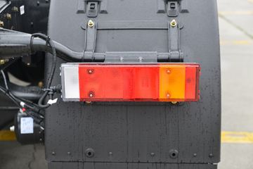 �������ó� ����KL�ؿ� 465���� 6X4ǣ����(DFH4250D3)ͼƬ