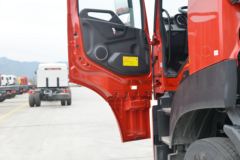 东风商用车 天龙KL重卡 465马力 6X4 牵引车(平顶)(DFH4250D20)