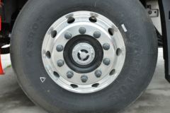 东风商用车 天龙旗舰KX 460马力 6X4 LNG牵引车(国六)