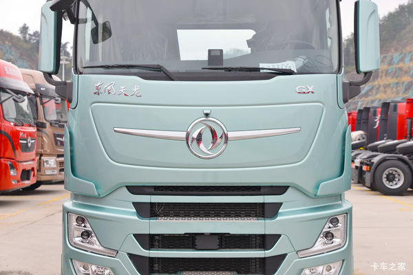 许昌风神优惠季 天龙旗舰GX 560马力 6X4 AMT自动挡牵