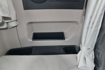 �������ó� �����콢GX 520���� 4X2 AMT�Զ���ǣ����(����)(DFH4180C2)ͼƬ