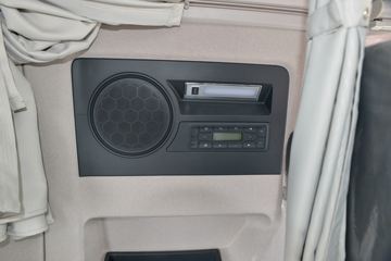 �������ó� �����콢GX 520���� 4X2 AMT�Զ���ǣ����(����)(DFH4180C2)ͼƬ