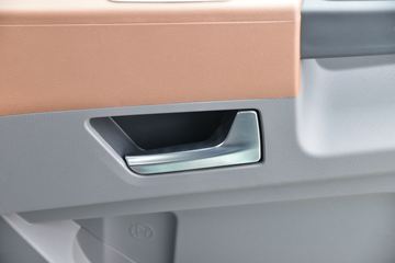 �������ó� �����콢GX 520���� 4X2 AMT�Զ���ǣ����(����)(DFH4180C2)ͼƬ